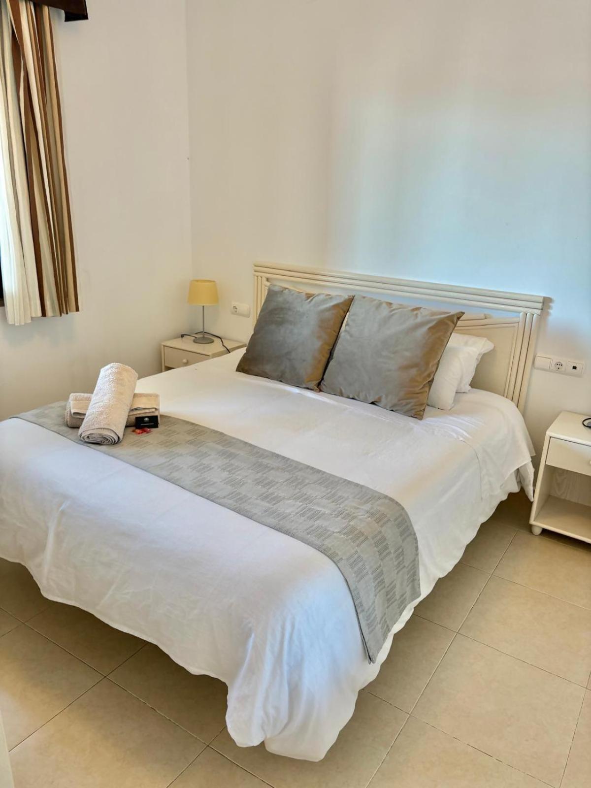 Apartment With Sea View Pool & Private Parking Calpe Exteriör bild